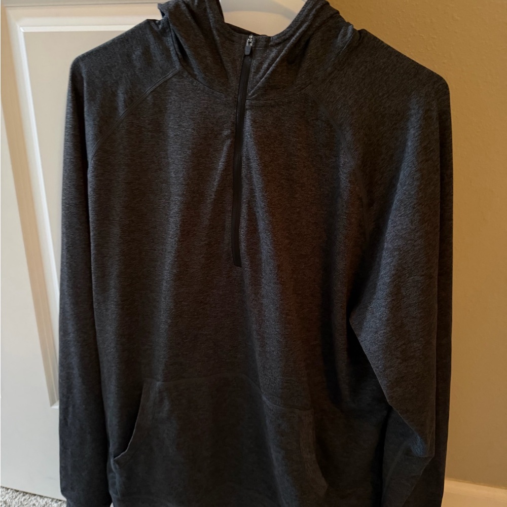 Vuori Dark Gray Apparel